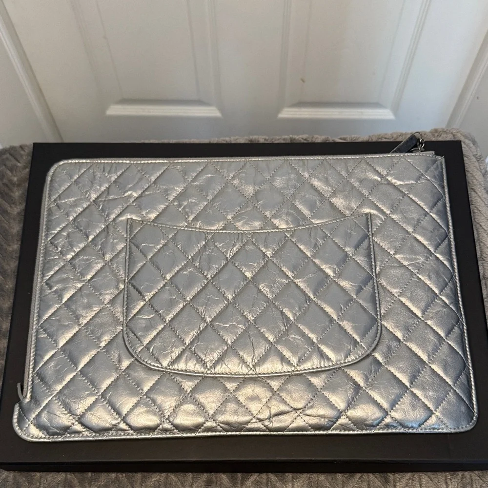 CHANEL Silver Quilted Pouch